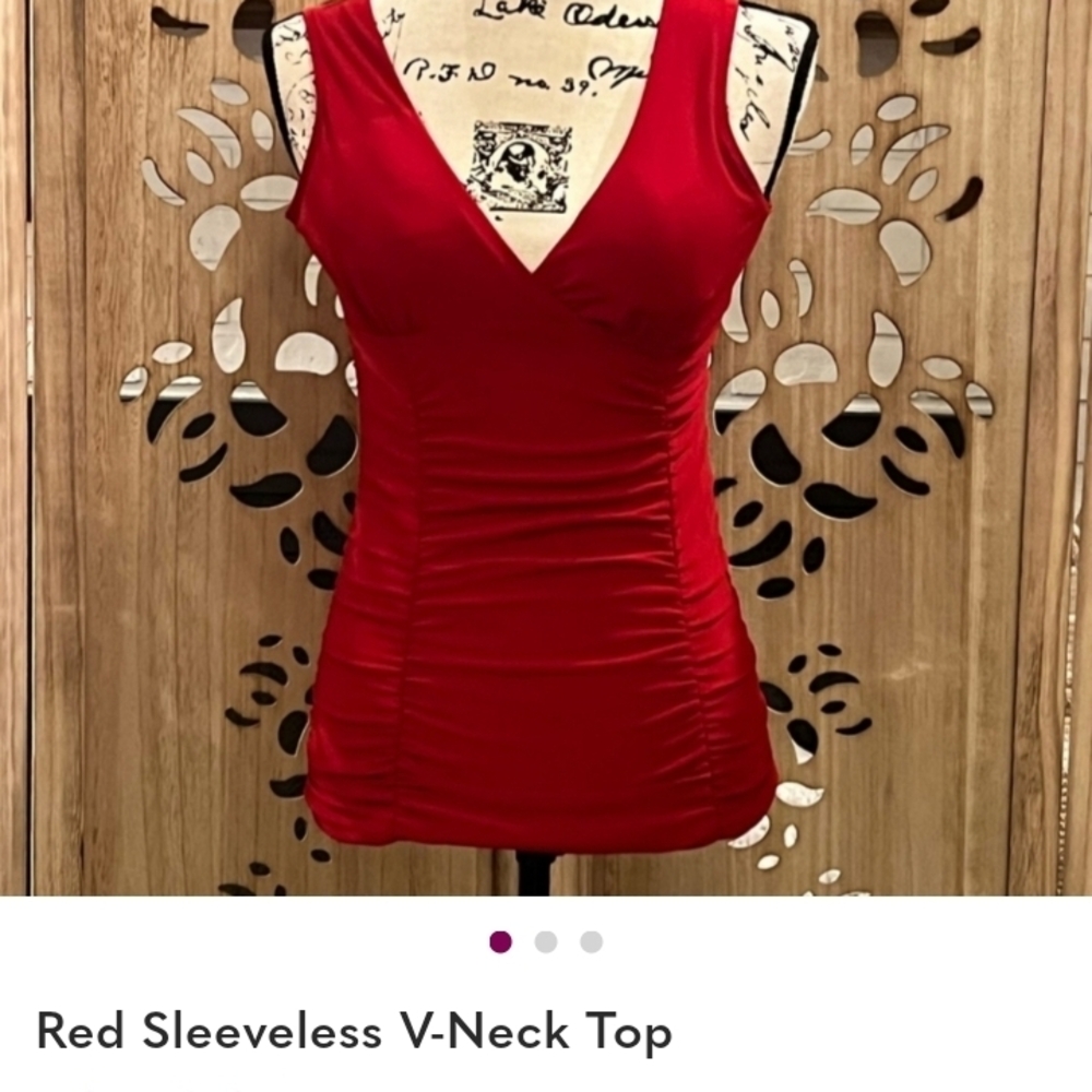 Chic Red V-Neck Sleeveless Tank Top